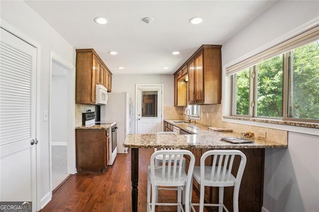 12 Windsor Way, Newnan, GA 30263