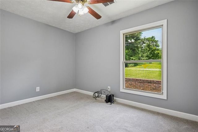 12 Windsor Way, Newnan, GA 30263