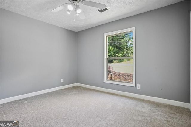 12 Windsor Way, Newnan, GA 30263