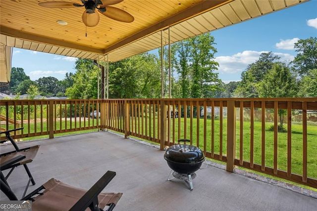 12 Windsor Way, Newnan, GA 30263