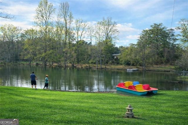 12 Windsor Way, Newnan, GA 30263