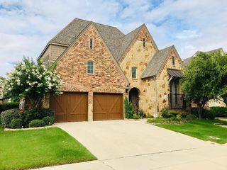 211 Guadalupe Drive, Irving, TX 75039