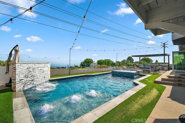 5818 Sunmist Drive, Rancho Palos Verdes, CA 90275