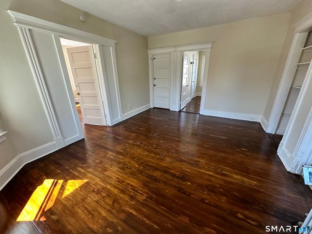 15-17 Beacon Street 2nd floor, Hartford, CT 06105