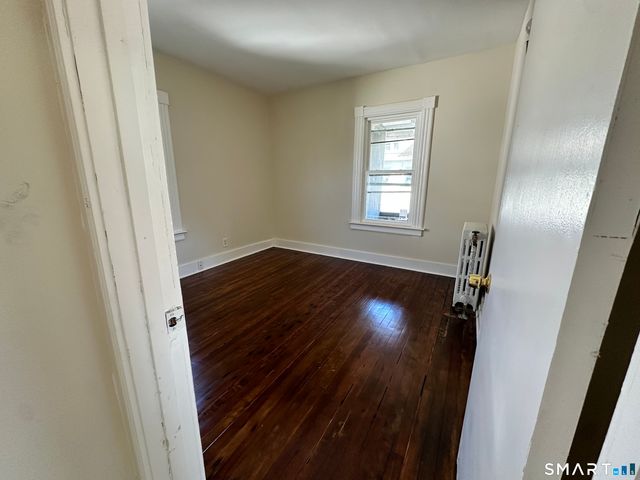 15-17 Beacon Street 2nd floor, Hartford, CT 06105