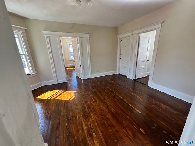 15-17 Beacon Street 2nd floor, Hartford, CT 06105