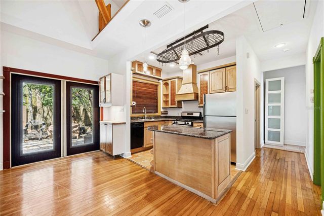 1743 8TH STREET, Sarasota, FL 34236
