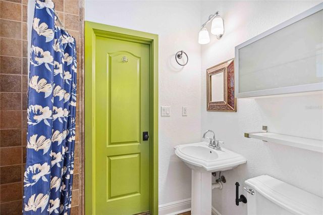 1743 8TH STREET, Sarasota, FL 34236