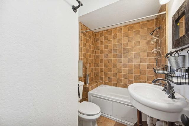 1743 8TH STREET, Sarasota, FL 34236