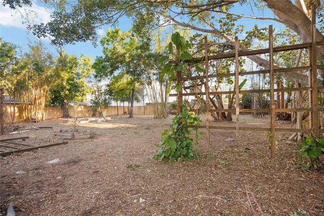 1743 8TH STREET, Sarasota, FL 34236