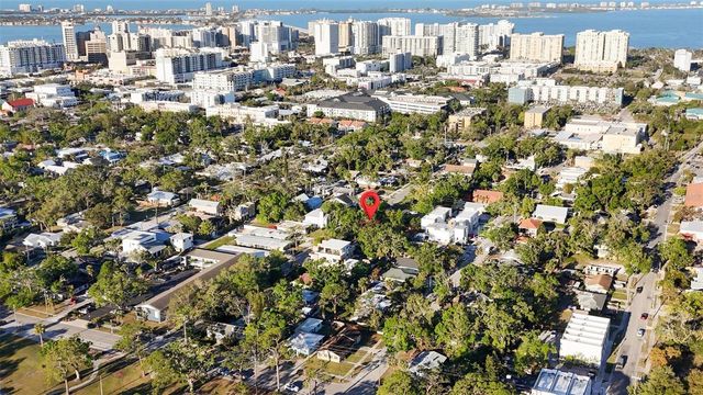 1743 8TH STREET, Sarasota, FL 34236