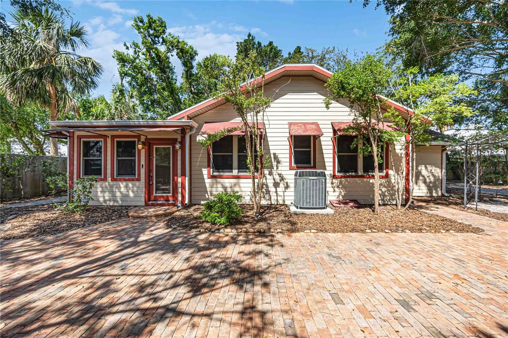 1743 8TH STREET, Sarasota, FL 34236