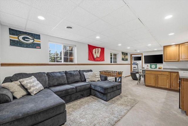 435 Aspen STREET, Belgium, WI 53004