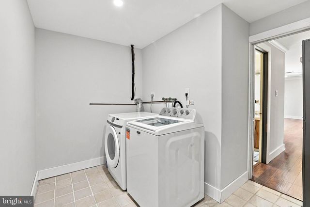 11 BIRDSFOOT DR, Robesonia, PA 19551