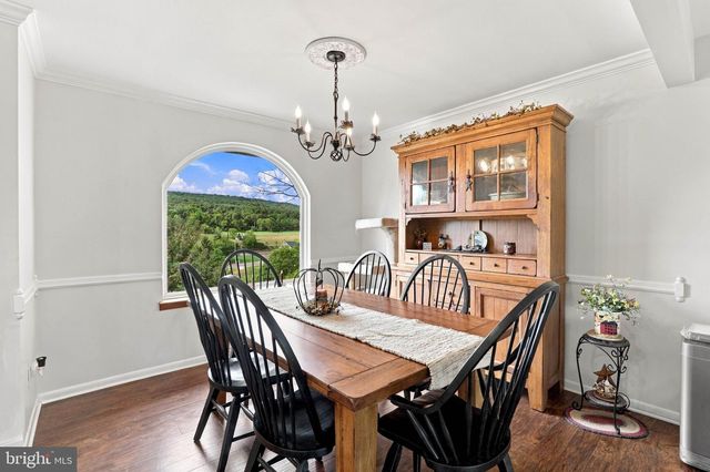 11 BIRDSFOOT DR, Robesonia, PA 19551
