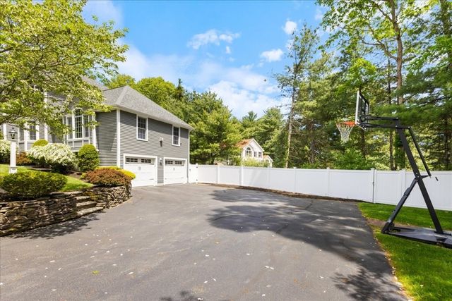 7 Fiorenza Dr., Wilmington, MA 01887