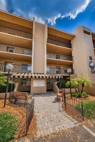 90 S HIGHLAND AVENUE 214, Tarpon Springs, FL 34689