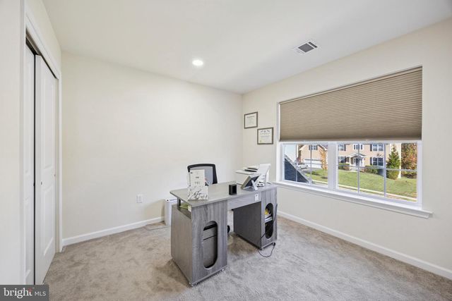 32 STONEHAM RD, Trenton, NJ 08638