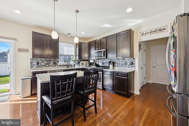 32 STONEHAM RD, Trenton, NJ 08638