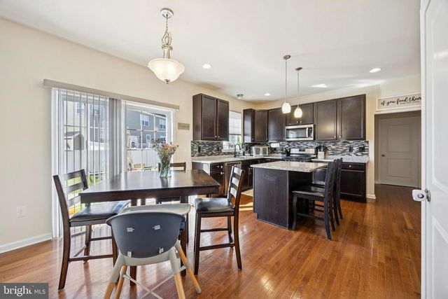 32 STONEHAM RD, Trenton, NJ 08638