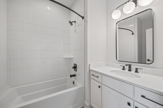 132 Parkerwood Lane, West Lafayette, IN 47906