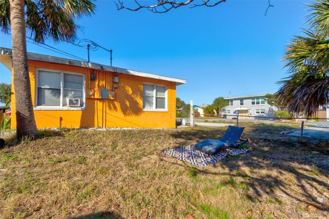 527 EASTWOOD LANE, Daytona Beach, FL 32118