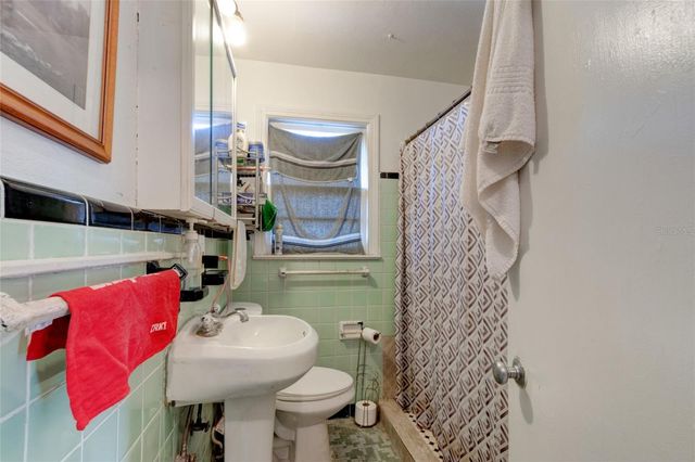 527 EASTWOOD LANE, Daytona Beach, FL 32118