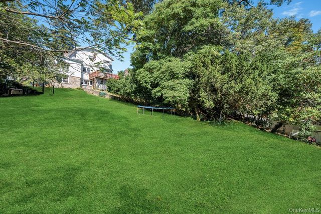 122 Dawn Road, Rocky Point, NY 11778