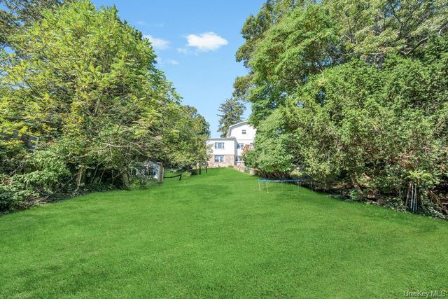 122 Dawn Road, Rocky Point, NY 11778