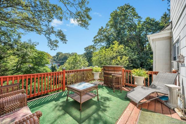 122 Dawn Road, Rocky Point, NY 11778