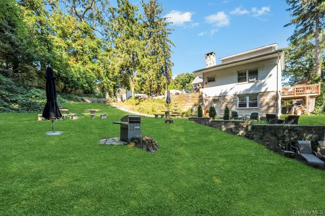 122 Dawn Road, Rocky Point, NY 11778
