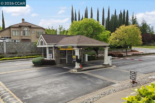 106 Copper Ridge Rd, San Ramon, CA 94582