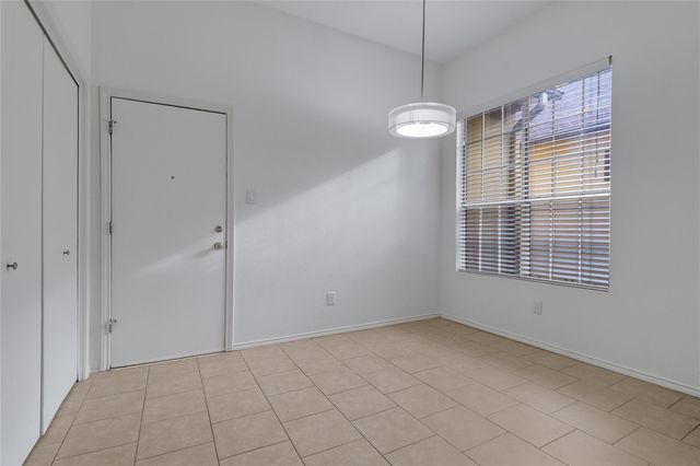 8111 Elkhorn Mountain TRL, Austin, TX 78729