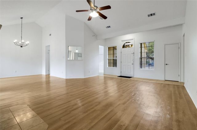 8111 Elkhorn Mountain TRL, Austin, TX 78729