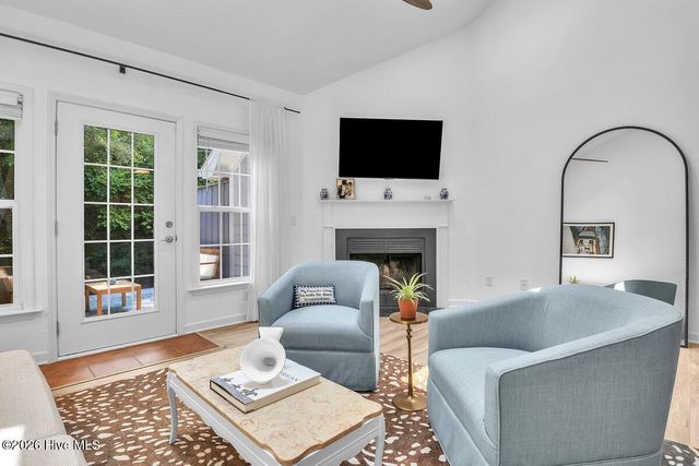 6211 Wrightsville Avenue Apt 114, Wilmington, NC 28403