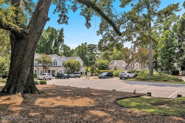 6211 Wrightsville Avenue Apt 114, Wilmington, NC 28403