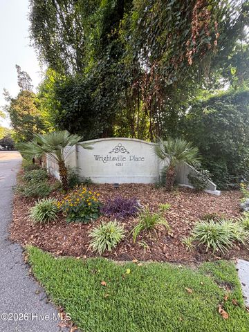 6211 Wrightsville Avenue Apt 114, Wilmington, NC 28403
