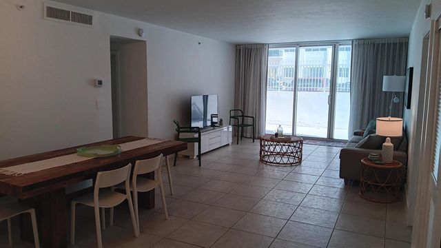 3001 S Ocean Drive 109, Hollywood, FL 33019