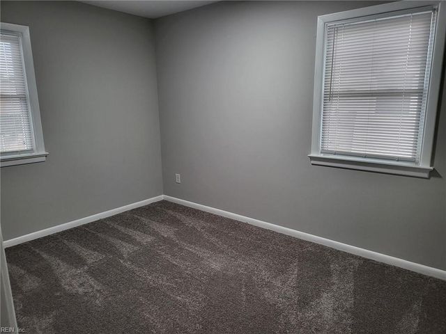 1009 72nd ST, Newport News, VA 23605