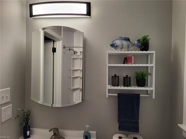 1009 72nd ST, Newport News, VA 23605