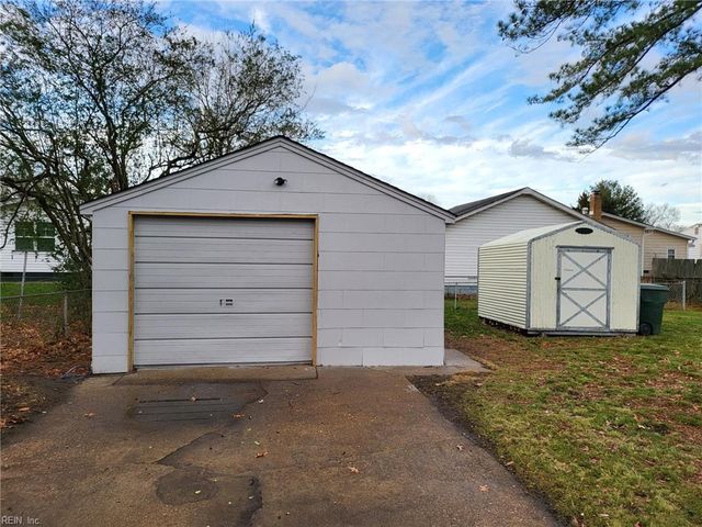 1009 72nd ST, Newport News, VA 23605