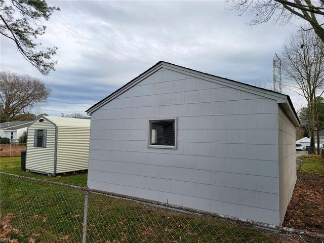 1009 72nd ST, Newport News, VA 23605