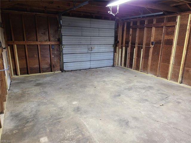 1009 72nd ST, Newport News, VA 23605