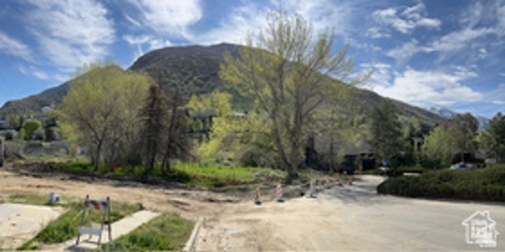 7657 S AVONDALE DR, Cottonwood Heights, UT 84121 — photo 2