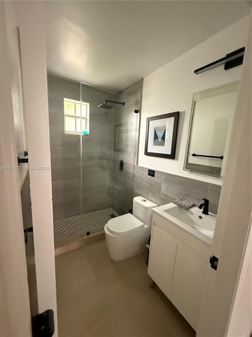 5648 SW 5th Ter, Miami, FL 33134