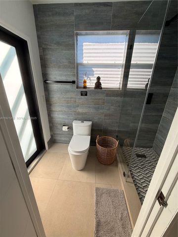 5648 SW 5th Ter, Miami, FL 33134