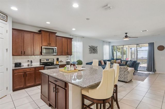 1633 NASSAU POINT TRAIL, Kissimmee, FL 34747