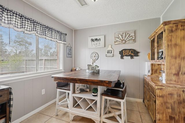 100 Montrose Circle, Conroe, TX 77301