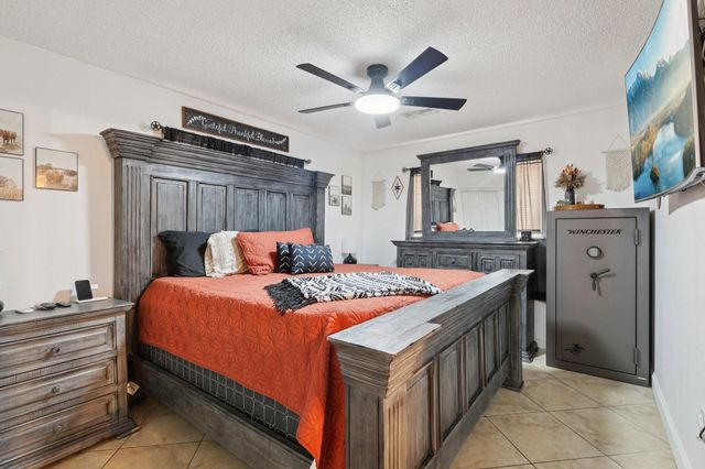 100 Montrose Circle, Conroe, TX 77301