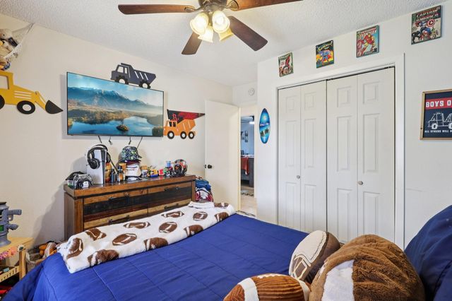 100 Montrose Circle, Conroe, TX 77301